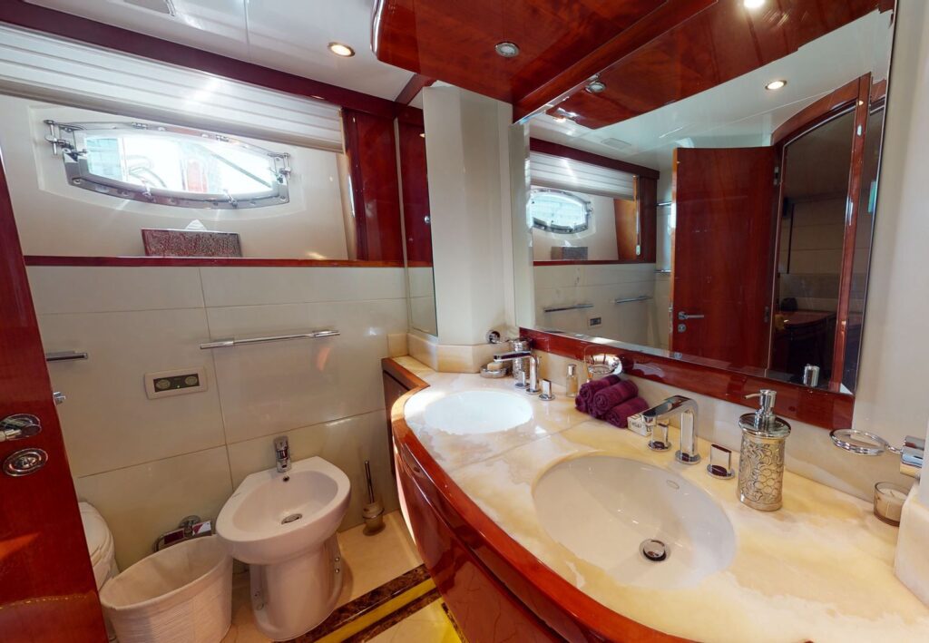 88 Majesty 88ft Dubai Marina Yacht