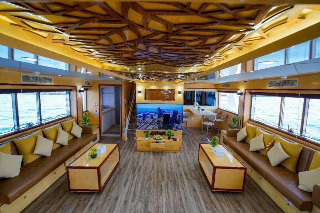 WhatsApp Image 2025-11-24 at 19.30.09 (2)